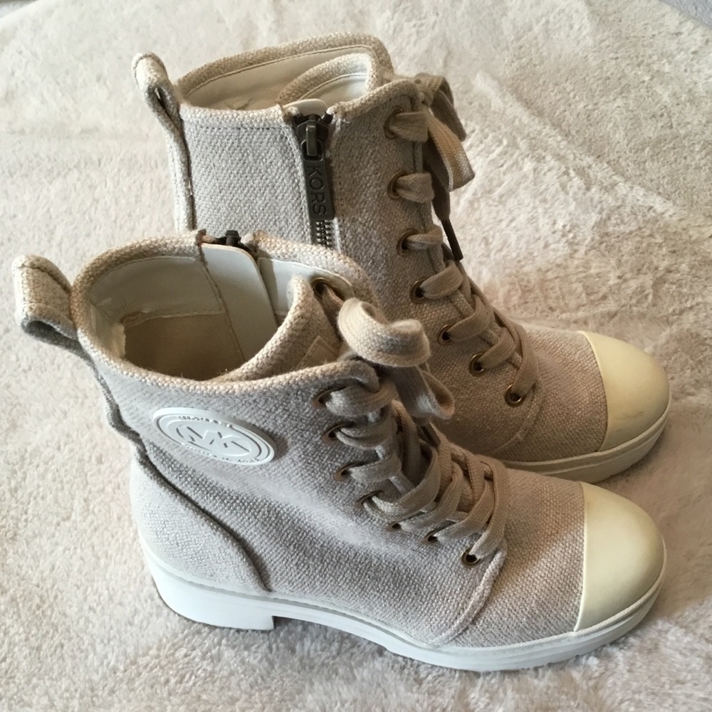 Michael Kors Corey Beige Textile & Rubber Combat Boots - 6 - Picture 3 of 10